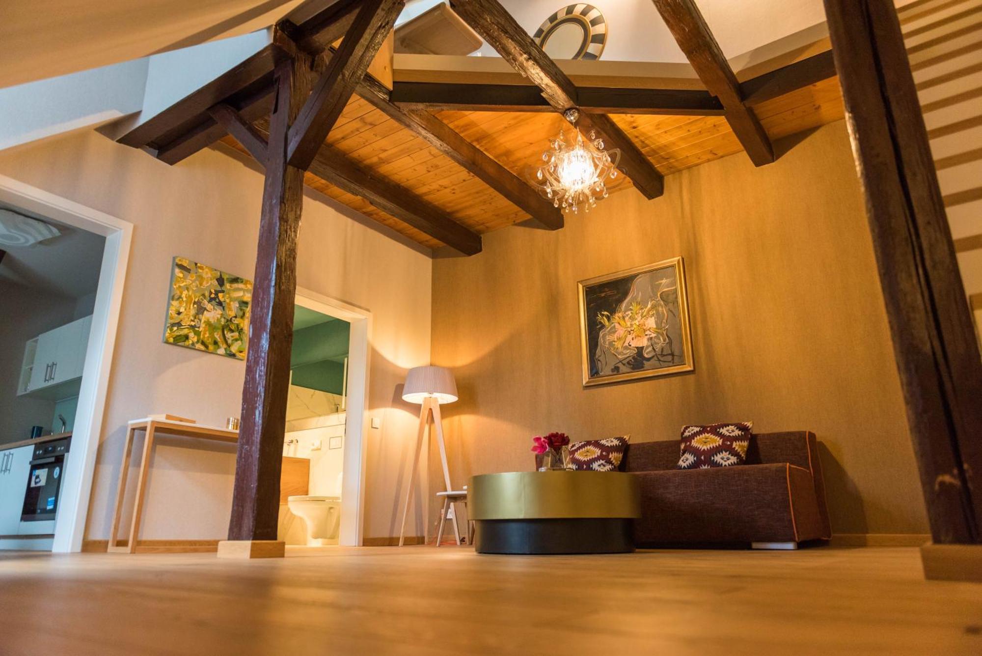 Apartmenthaus Am Dom Mit Parkplatz Цвиккау Экстерьер фото